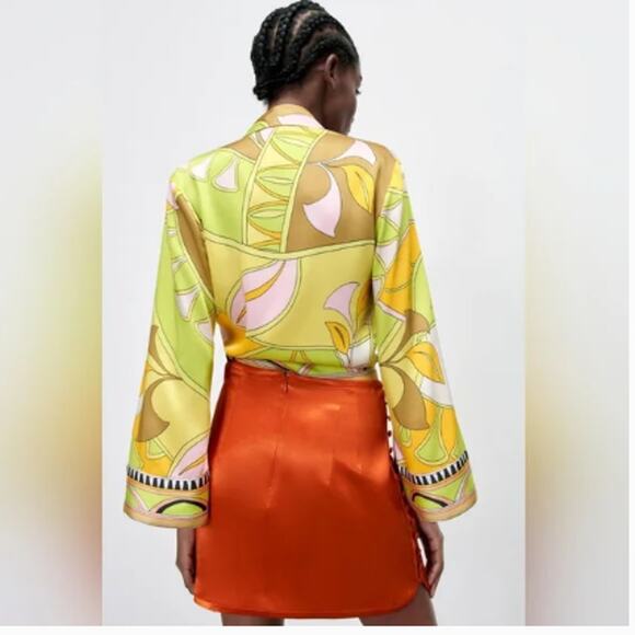 Zara Orange Mini Skirt - Picture 2 of 10